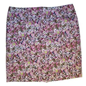 Ann Taylor - Madison Skirt Size 0 - Stylish & Versatile